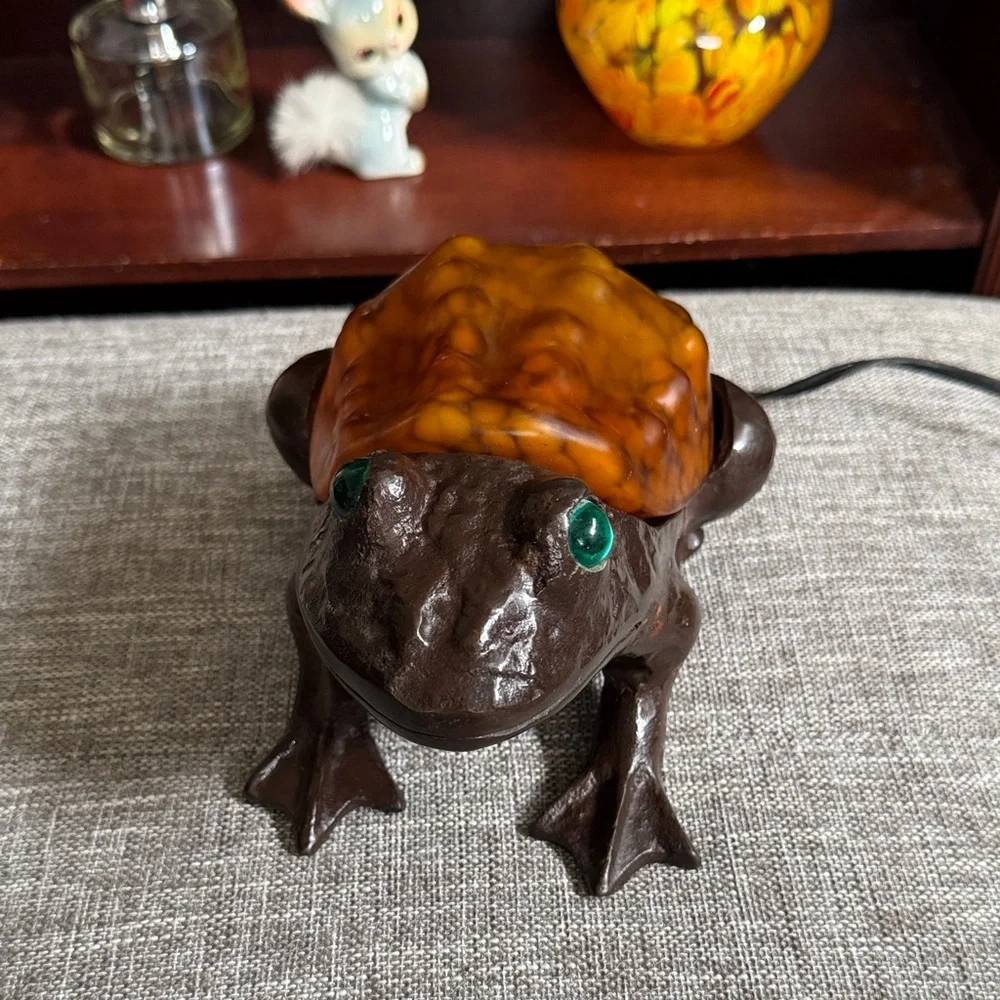 Reptile Frog Lamp with Orange Shell